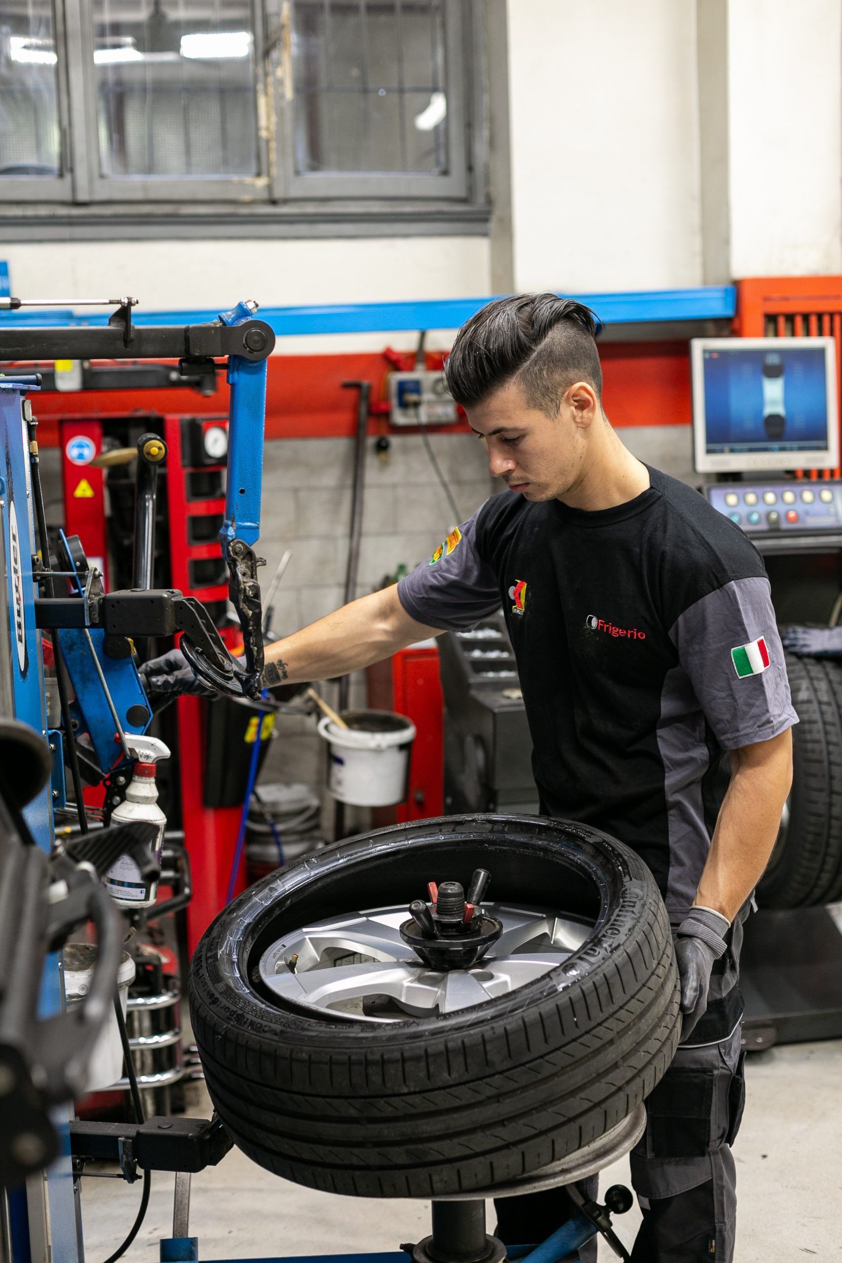 Frigerio Gomme via Washington Milano, pneumatici